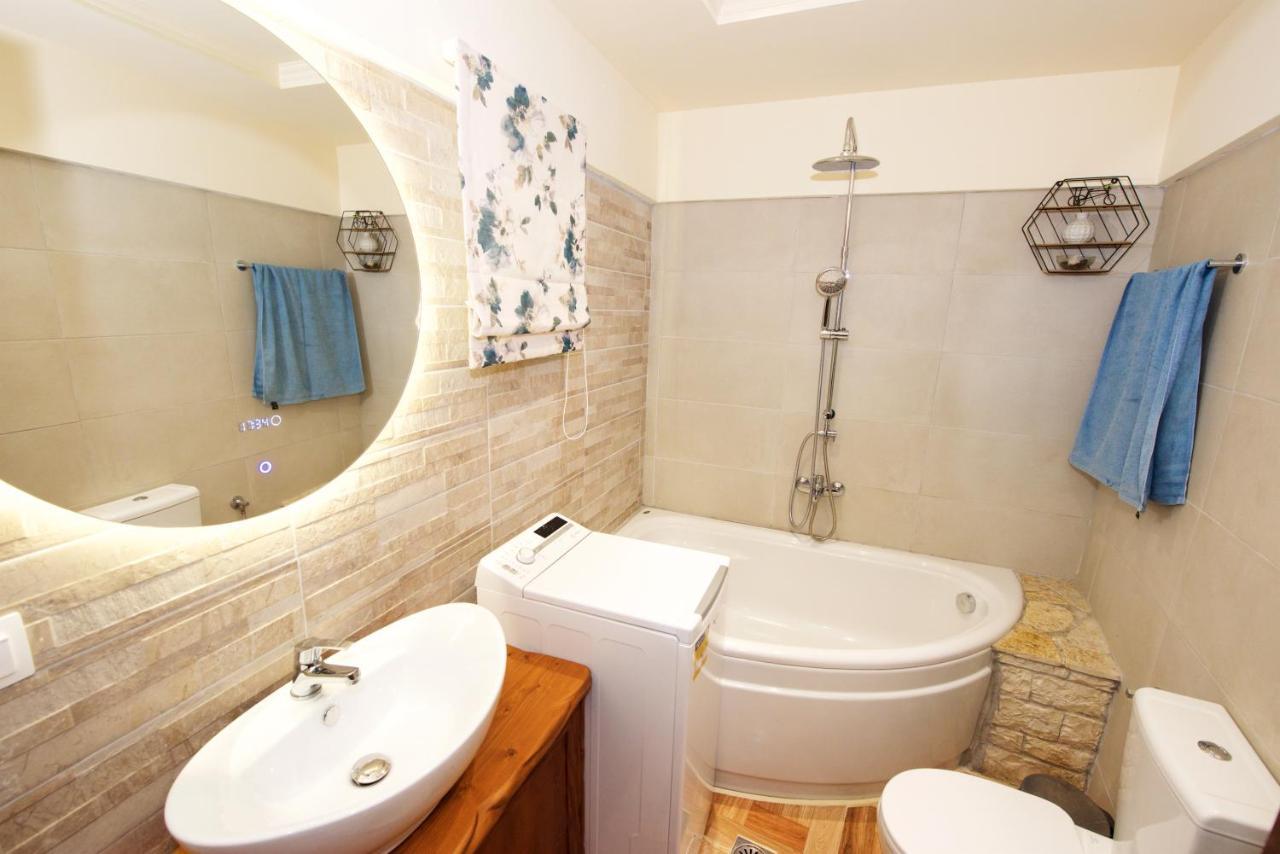 Apartment Deluxe Makrades